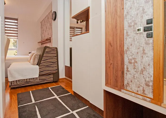 Kruna Διαμέρισμα *